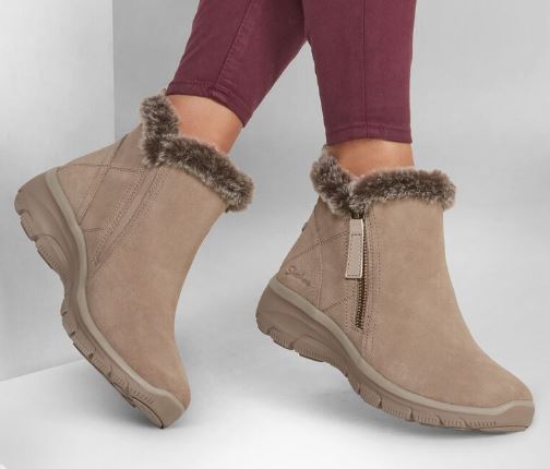 Skechers Women Relaxed Fit Easy Going Ankle Boots: MUSH